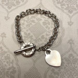 Tiffany & Co Heart Tag toggle bracelet